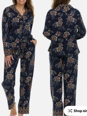 NEW Vera Bradley Navy Floral Pajamas with Brown Accents